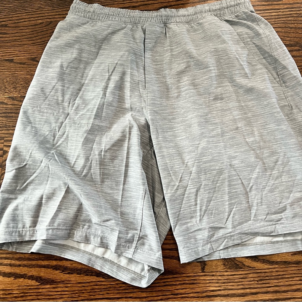 Lululemon shorts large